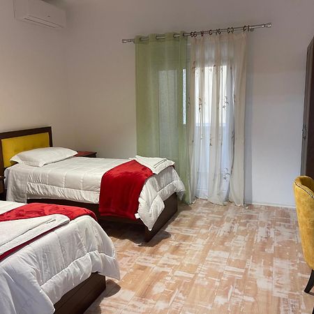 Hotel Vila C Plus Plus Berat Exterior foto