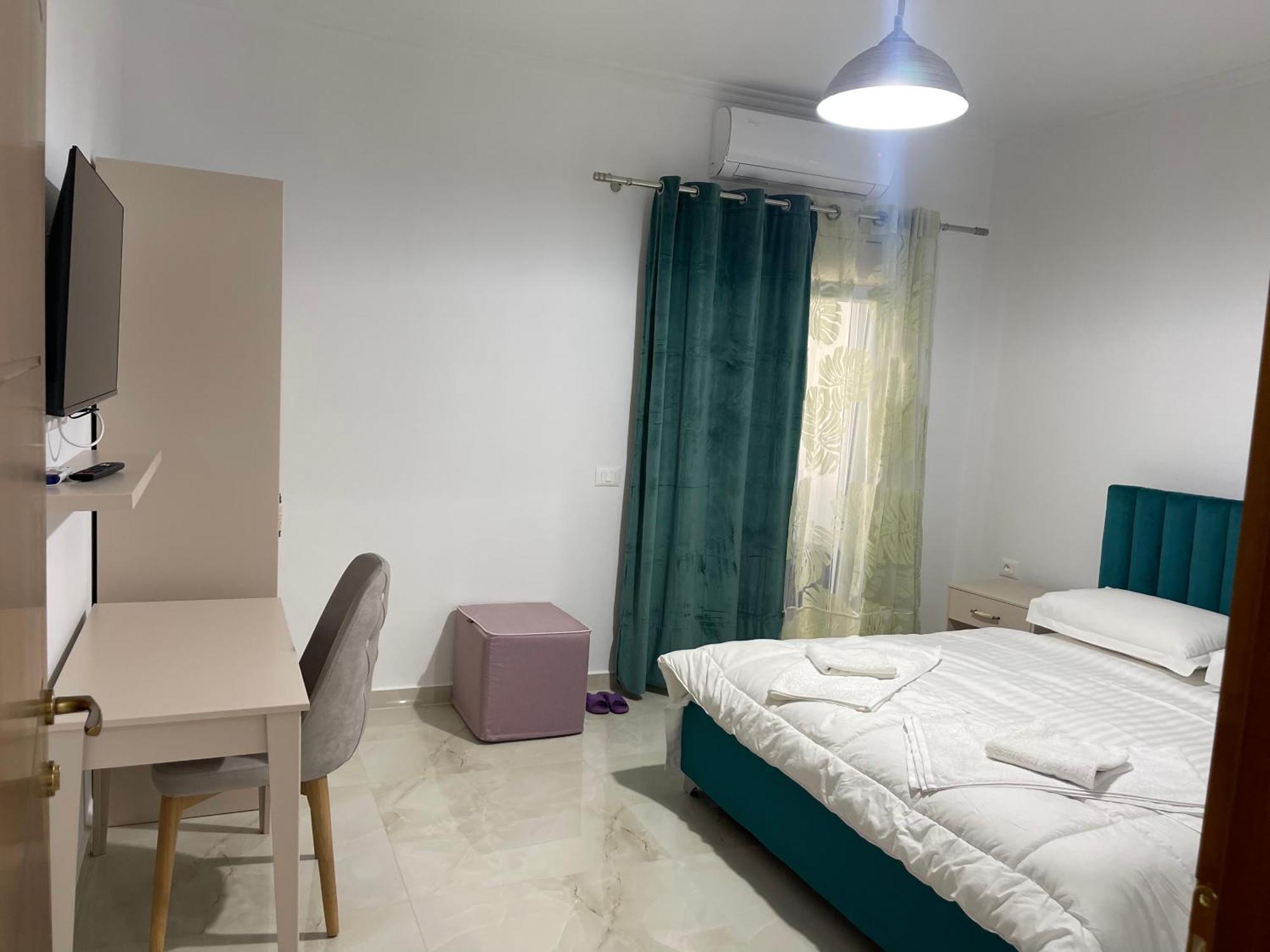 Hotel Vila C Plus Plus Berat Exterior foto
