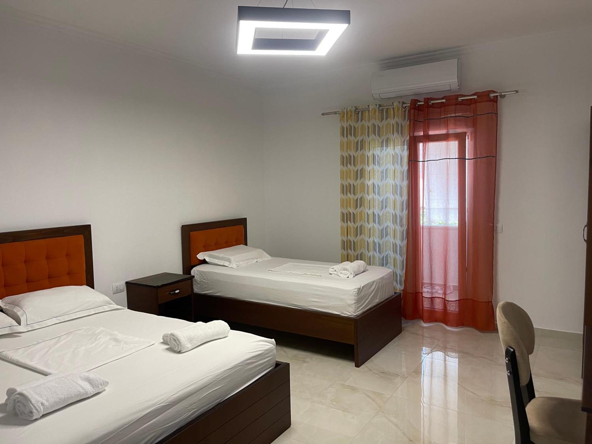 Hotel Vila C Plus Plus Berat Exterior foto