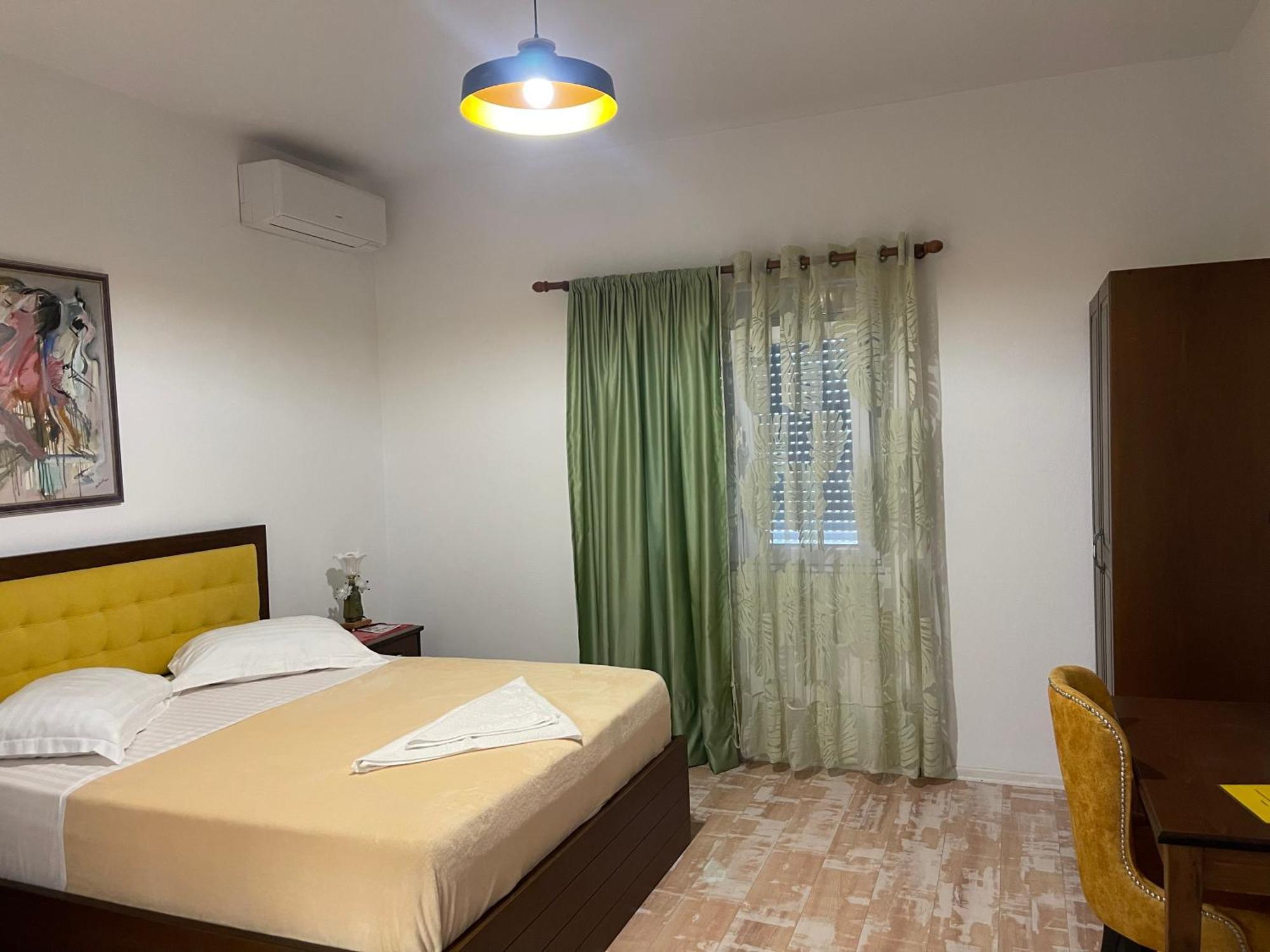 Hotel Vila C Plus Plus Berat Exterior foto